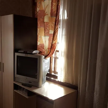 Alex Hostel *